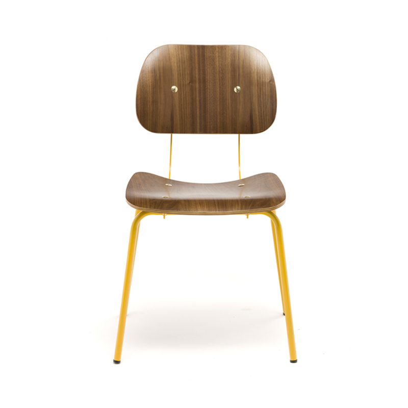 https://www.goldapplefurniture.com/china-metal-chair-with-plywood-faneer-seat-and-back-chair-manufacturer-ga3501c-45stw-product/